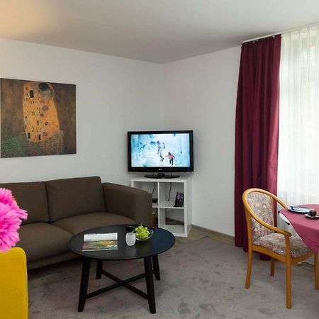 Blumenmeer Appartment Ober-Hambach Exterior foto